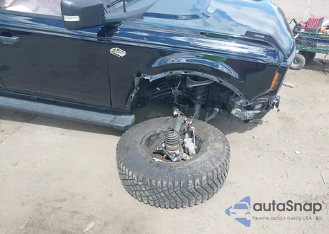 2023 Ford Bronco Wildtrak z USA, uszkodzony, nr VIN 1FMEE5DP9PLB43528